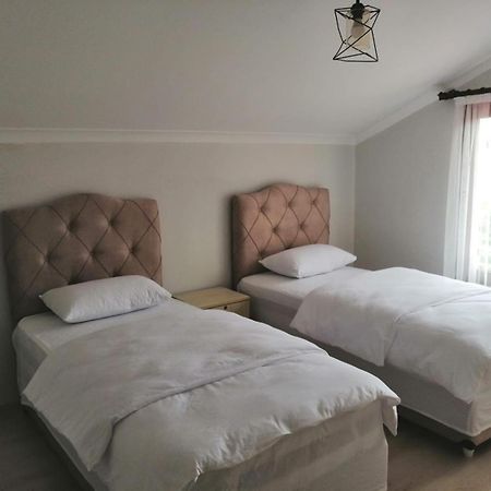Aquamarine Holiday - Trabzon Villa Buitenkant foto